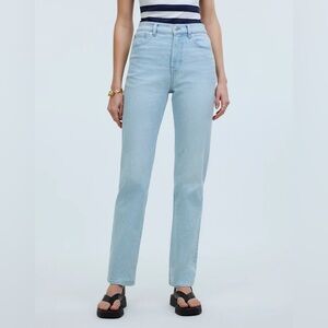 Madewell The ‘90s Straight Jean in Ward Wash, size 25